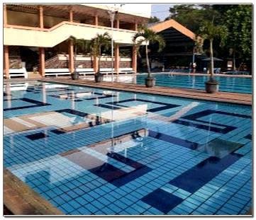 Kolam Renang Cipaku Setiabudi Bandung